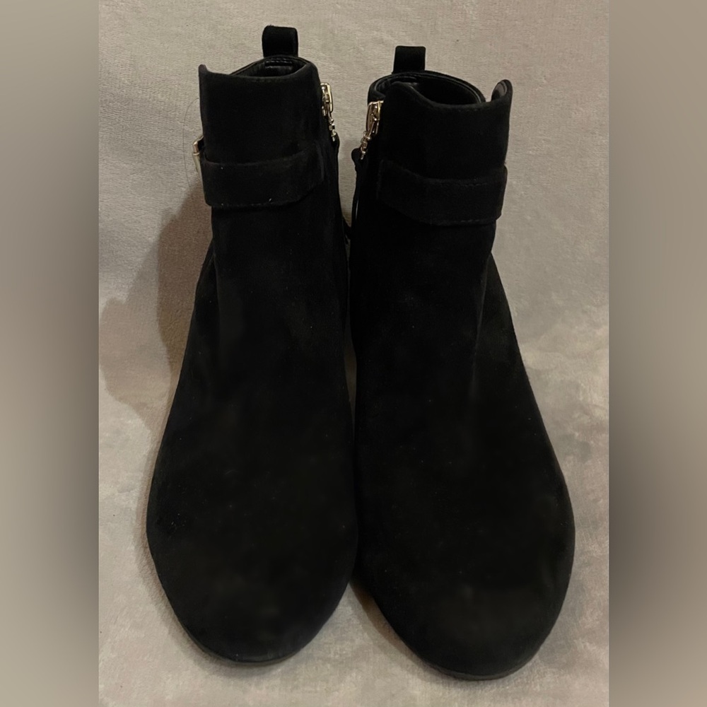 Sam Edelman Women’s Mandi Black Suede Ankle Boots Booties Side Zip Gold Hardware - Picture 16 of 16